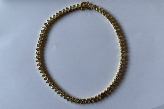 Calyx Pointed Necklace
