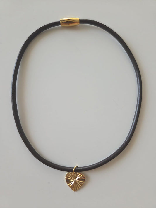 Heart Leather Choker